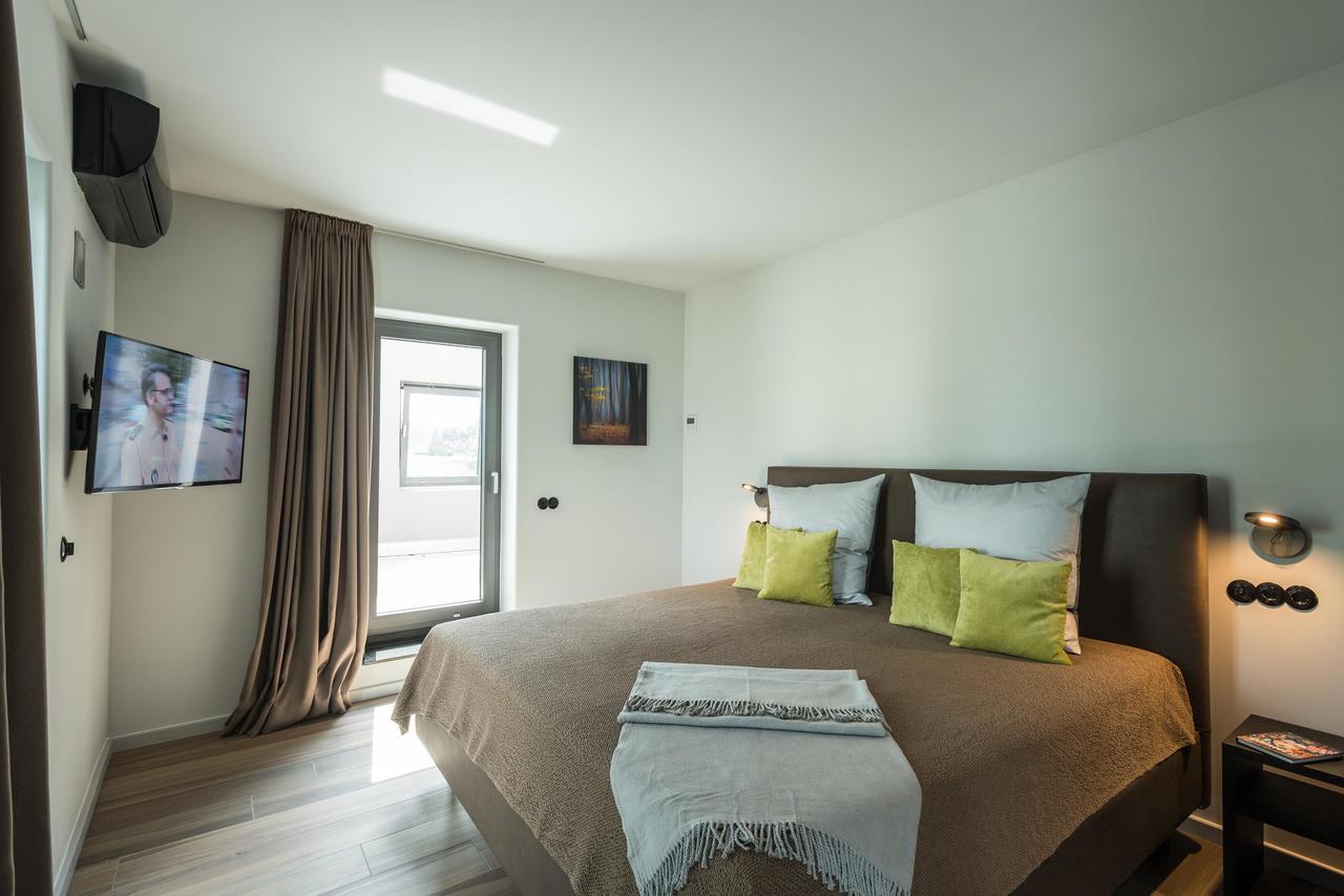 Golden Ball, Exclusive Serviced Apartments Munich Ашхайм Экстерьер фото